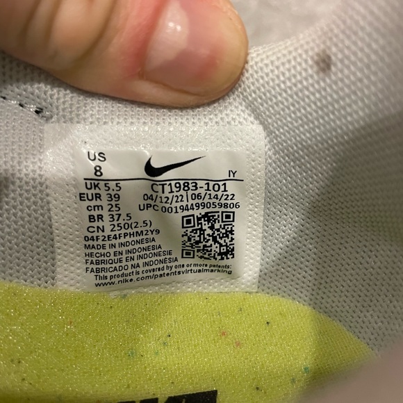 Nike running/hiking shoes- great grip! - Picture 5 of 5